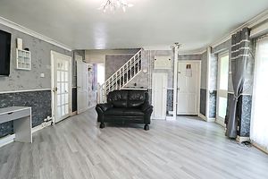 Living Room- click for photo gallery